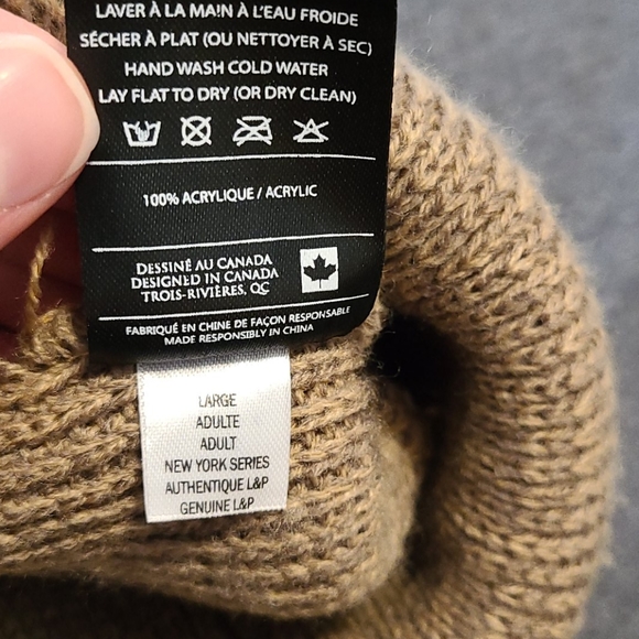 Bundle for 10$ - Beanie/tuque - Picture 6 of 6